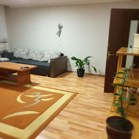 バルツィАpartments On The Main Streetアパートメント エクステリア 写真